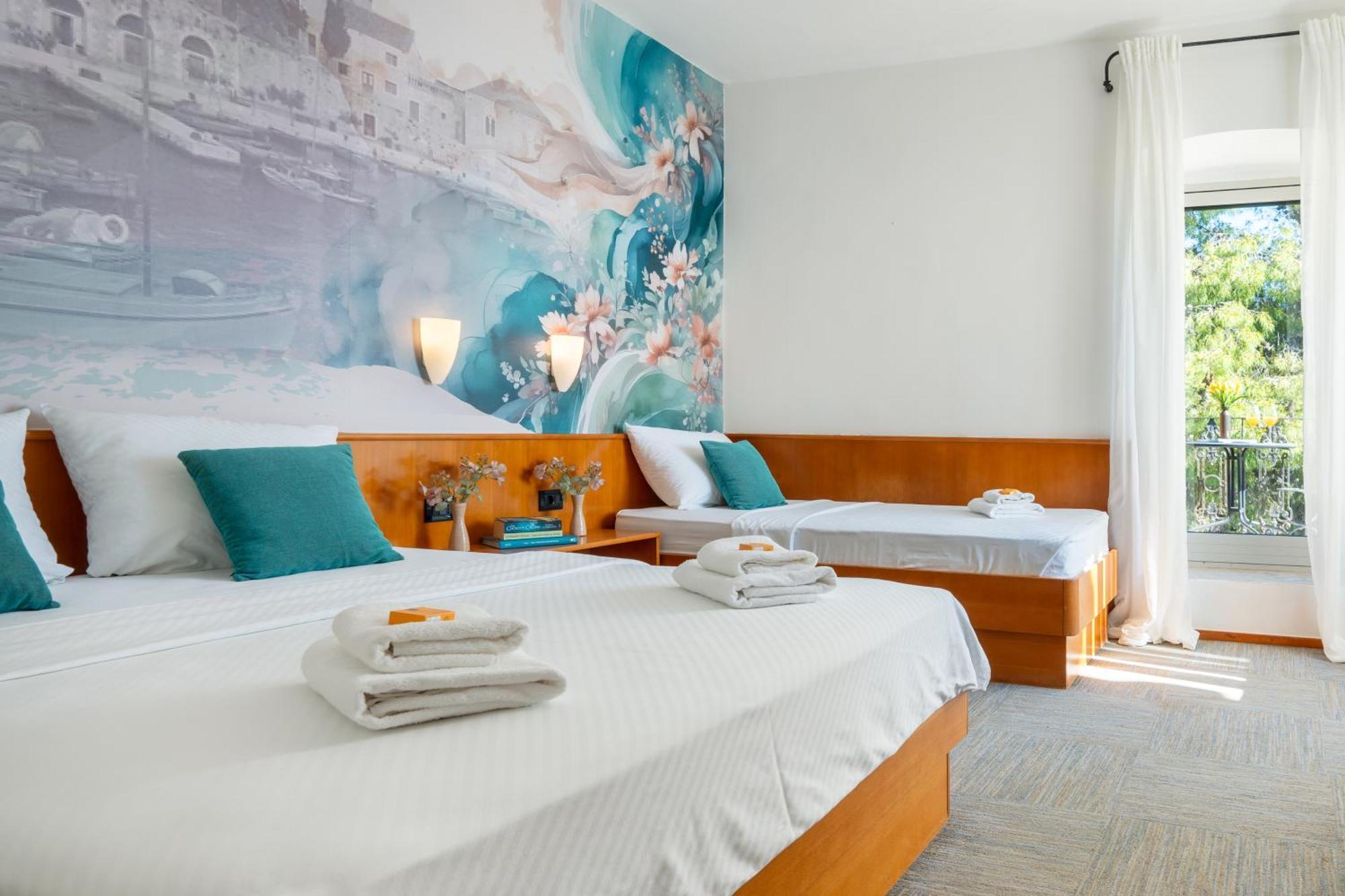 Newly Renovated Hotel Kastil โบล ห้อง รูปภาพ