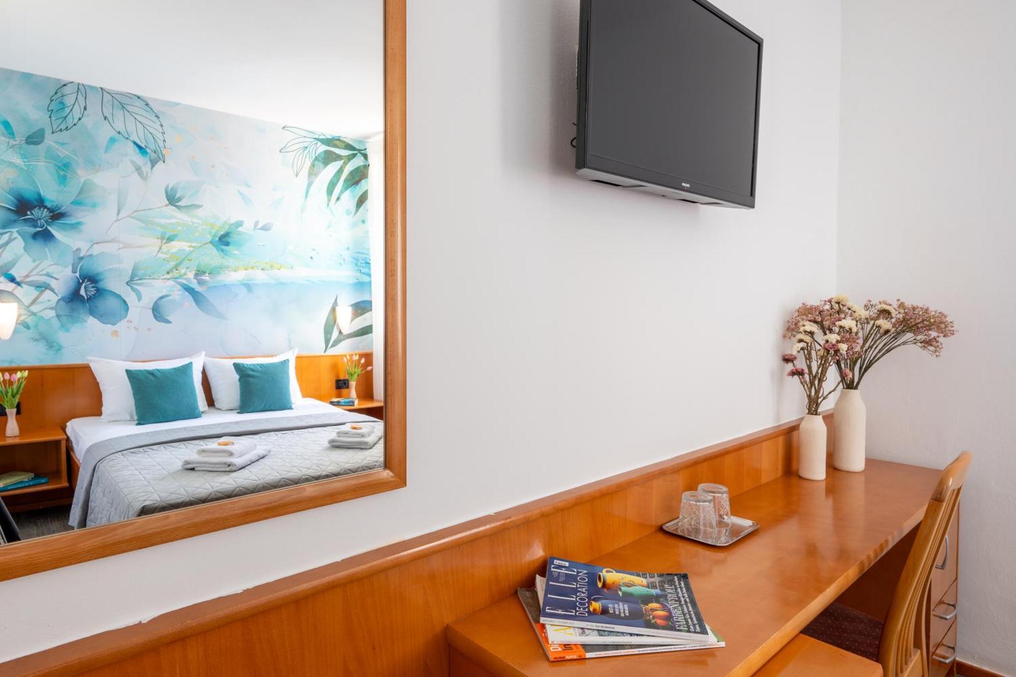 Newly Renovated Hotel Kastil โบล ห้อง รูปภาพ